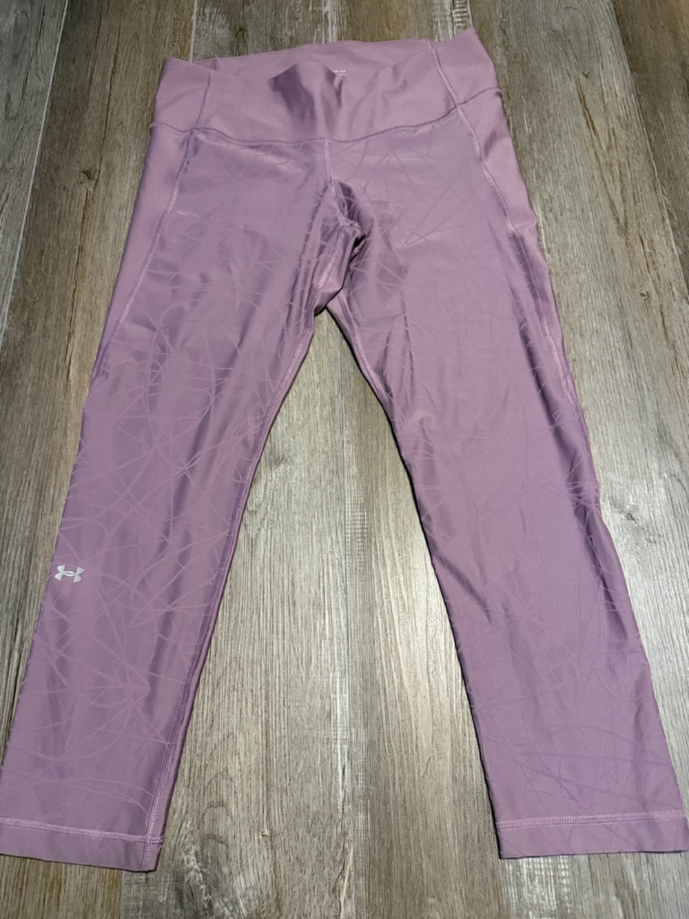 Under Armour HeatGear Dusty Mauve Geometric Capri Leggings